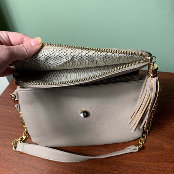 Madison West | Beige Cut Out Faux Leather Tassel Gold Chain Strap - Picture 7 of 10